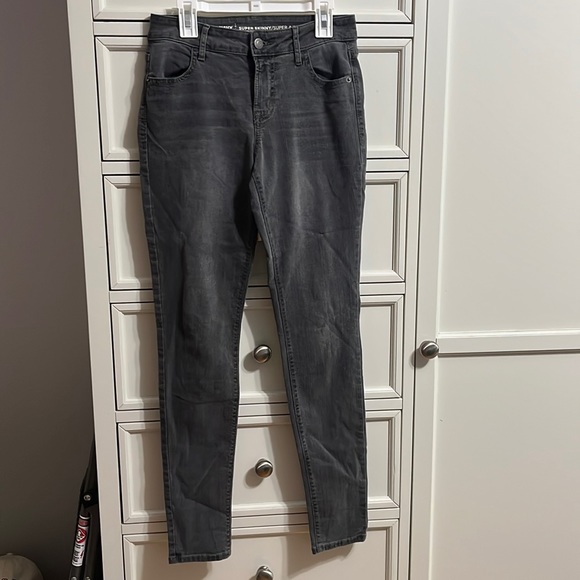 NWOT Black Super Skinny Jeans - Picture 1 of 4
